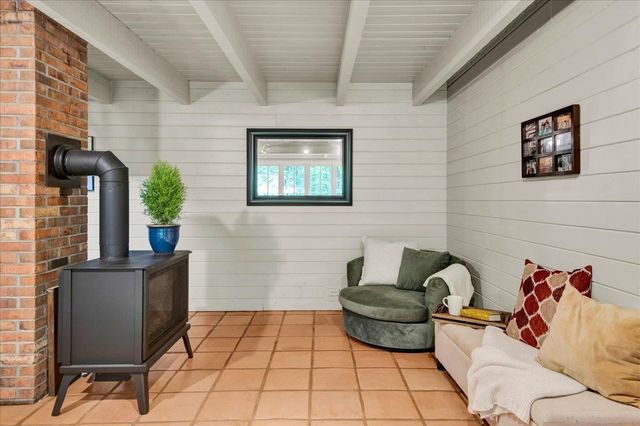 221 Red Pine Road, Hinesburg, VT 05461