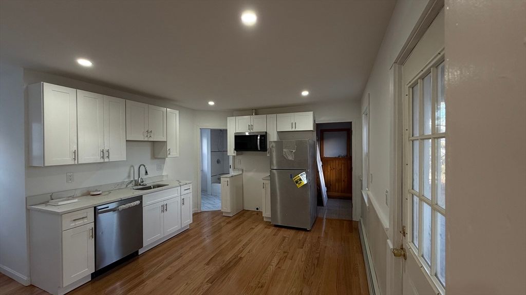 21 Locust 2, Danvers, MA 01923