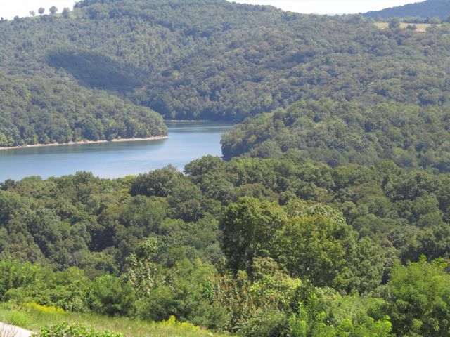 48 Swan Ridge Rd, E, Hilham, TN 38568