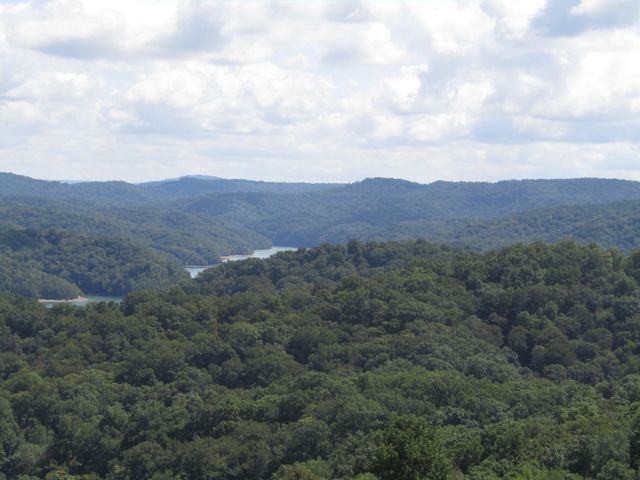 48 Swan Ridge Rd, E, Hilham, TN 38568