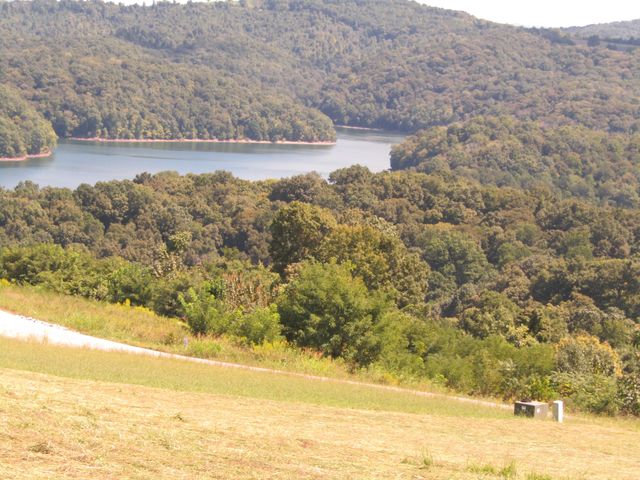 48 Swan Ridge Rd, E, Hilham, TN 38568