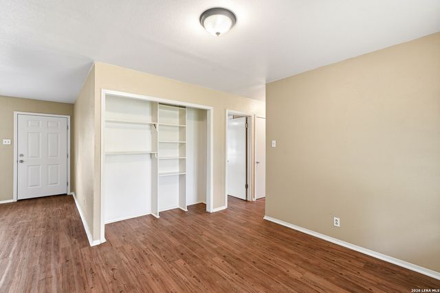 7323 Quiet Valley, San Antonio, TX 78242