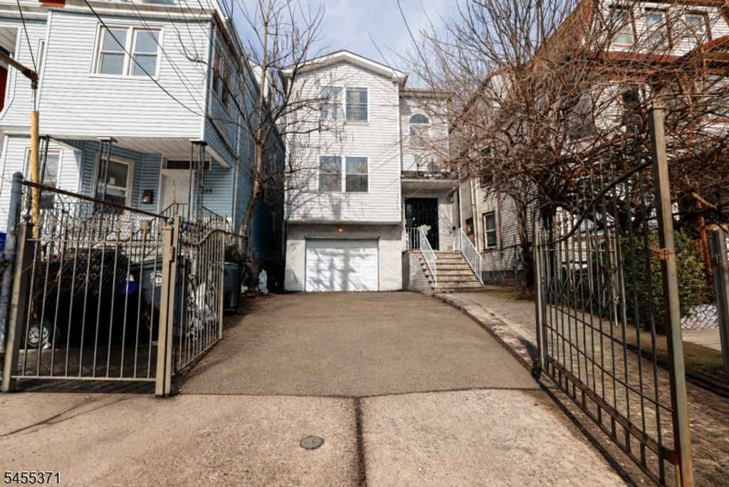 297 Avon Ave, Newark City, NJ 07108 — photo 2