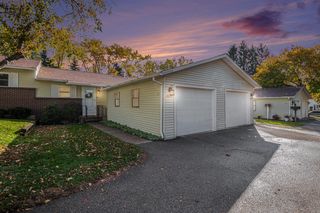 3070 Riviera Court, Grand Rapids, MI 49512