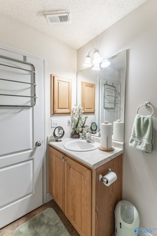 519 Summer Cove Circle NW, Madison, AL 35757