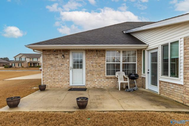 519 Summer Cove Circle NW, Madison, AL 35757