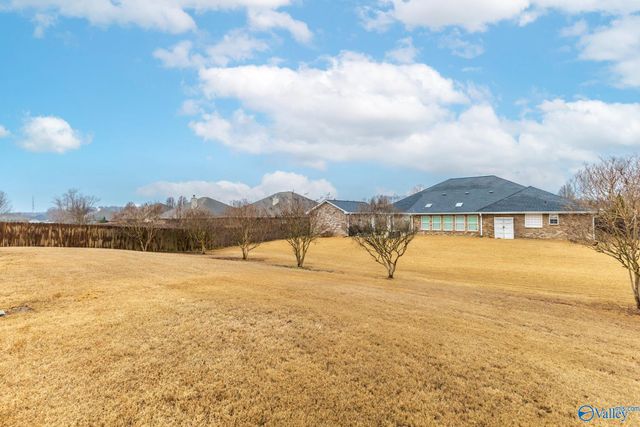 519 Summer Cove Circle NW, Madison, AL 35757