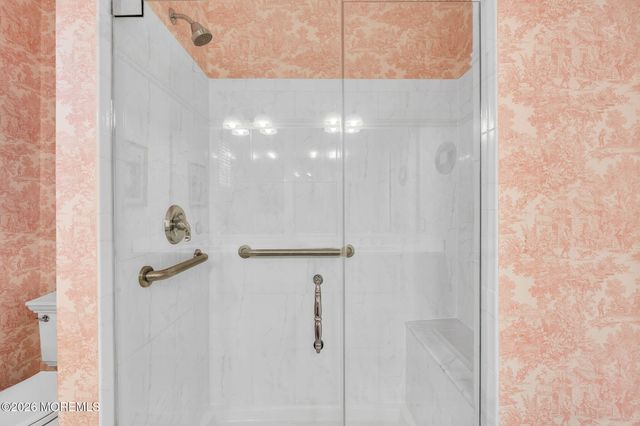 18 Powderhorn Way, Allentown, NJ 08501