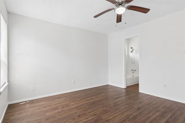2504 Ewell Drive, League City, TX 77573