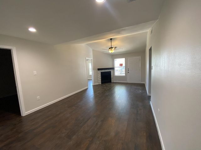 106 Colt Circle, Gun Barrel City, TX 75156