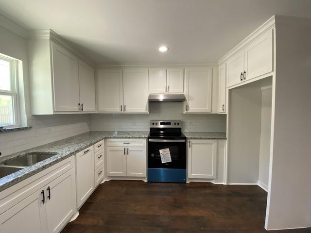 106 Colt Circle, Gun Barrel City, TX 75156