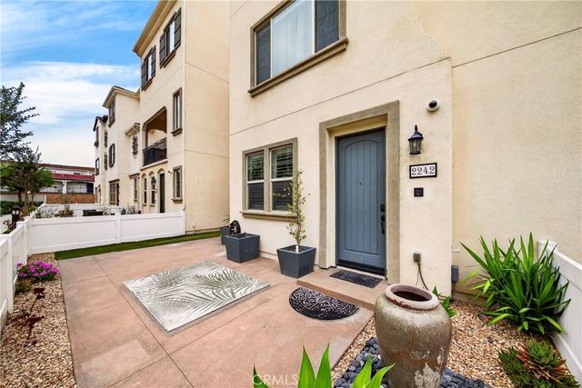 2242 W Anacasa, Anaheim, CA 92804