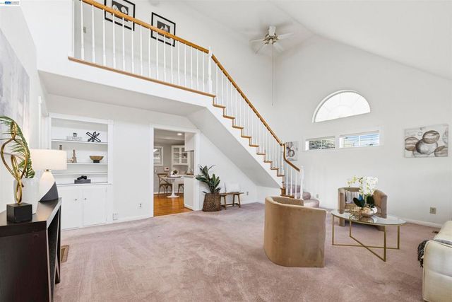 1716 1716 Elm St, Livermore, CA 94551