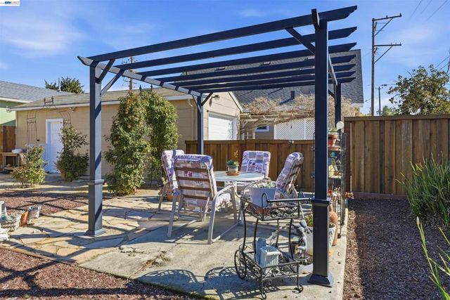 1716 1716 Elm St, Livermore, CA 94551