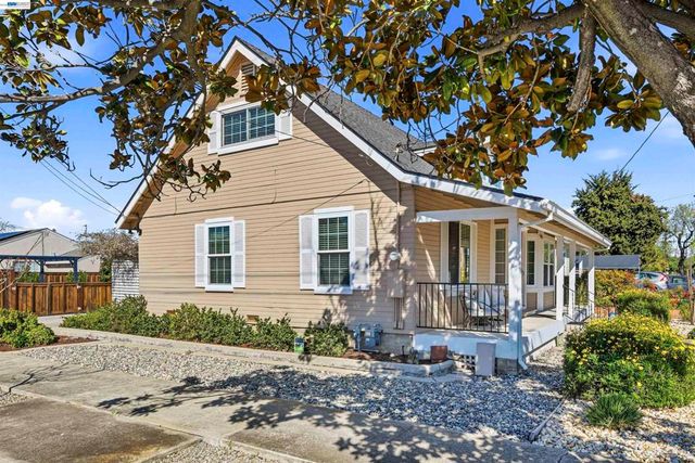 1716 1716 Elm St, Livermore, CA 94551