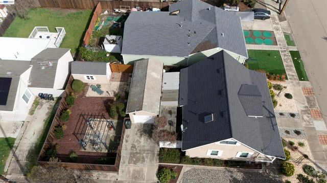 1716 1716 Elm St, Livermore, CA 94551