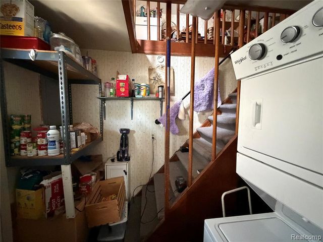 27361 Osmun Street, Madison Heights, MI 48071