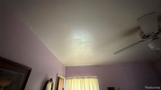27361 Osmun Street, Madison Heights, MI 48071