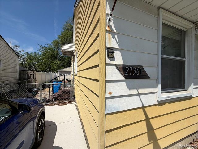 27361 Osmun Street, Madison Heights, MI 48071