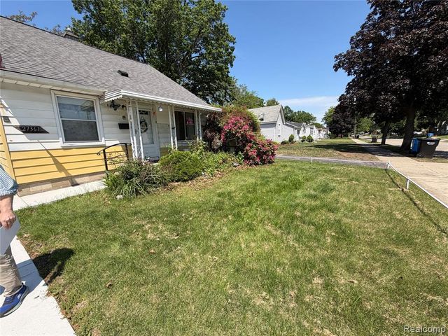 27361 Osmun Street, Madison Heights, MI 48071