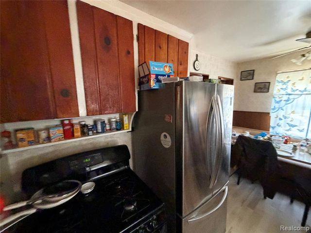 27361 Osmun Street, Madison Heights, MI 48071