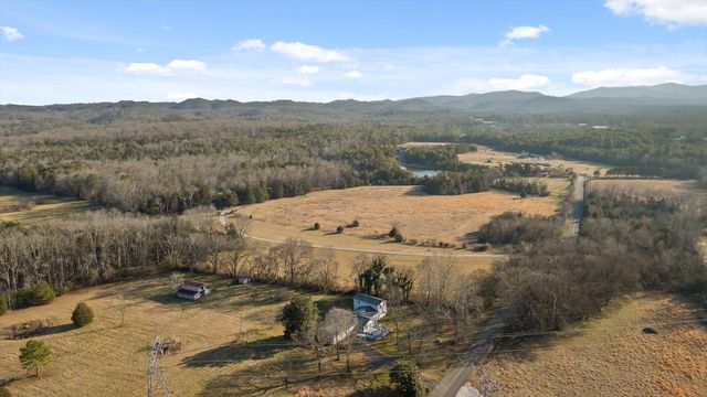 1151 Baker And Hearn Circle, Chickamauga, GA 30707