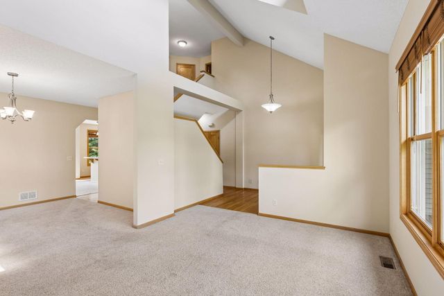 11409 Balsam Way, Woodbury, MN 55129