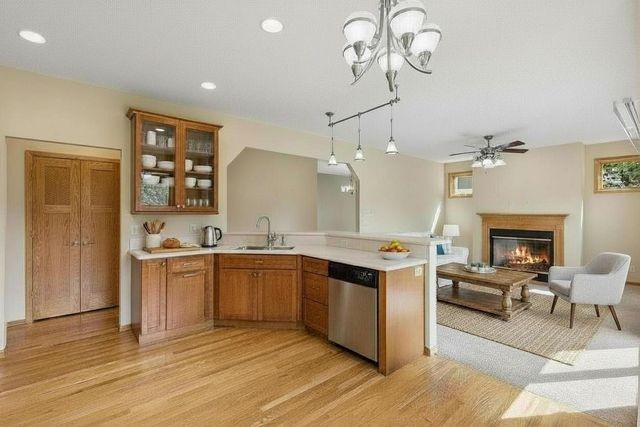 11409 Balsam Way, Woodbury, MN 55129