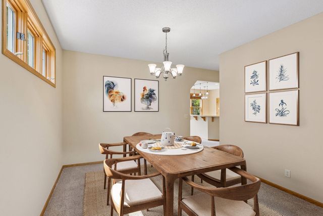 11409 Balsam Way, Woodbury, MN 55129