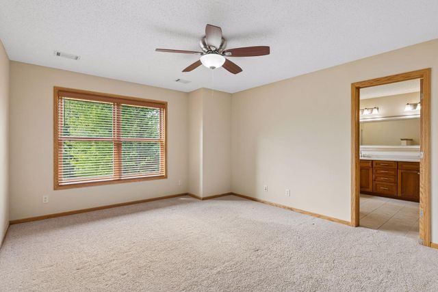 11409 Balsam Way, Woodbury, MN 55129