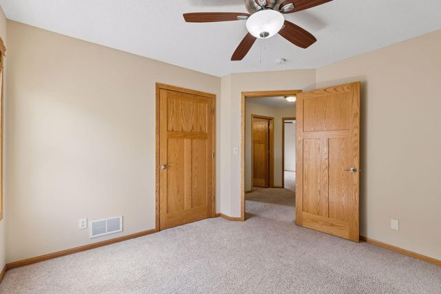 11409 Balsam Way, Woodbury, MN 55129