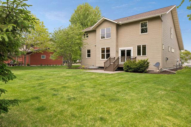 11409 Balsam Way, Woodbury, MN 55129
