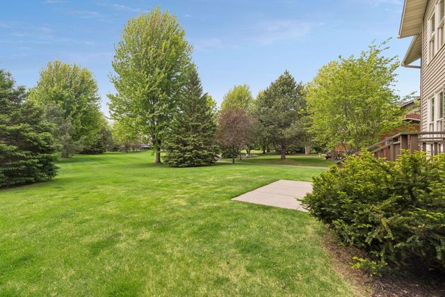 11409 Balsam Way, Woodbury, MN 55129