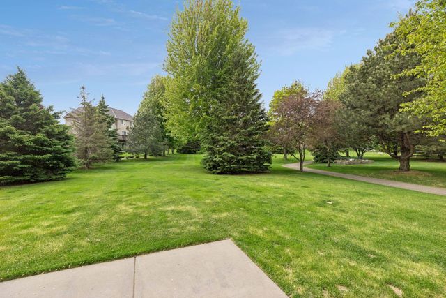 11409 Balsam Way, Woodbury, MN 55129