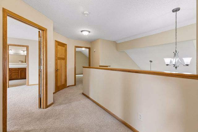 11409 Balsam Way, Woodbury, MN 55129