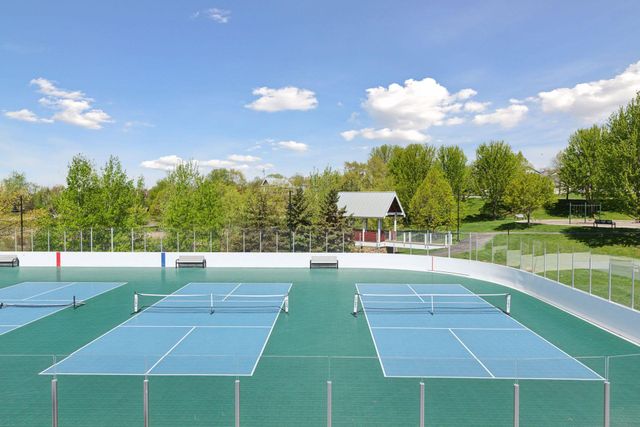 11409 Balsam Way, Woodbury, MN 55129
