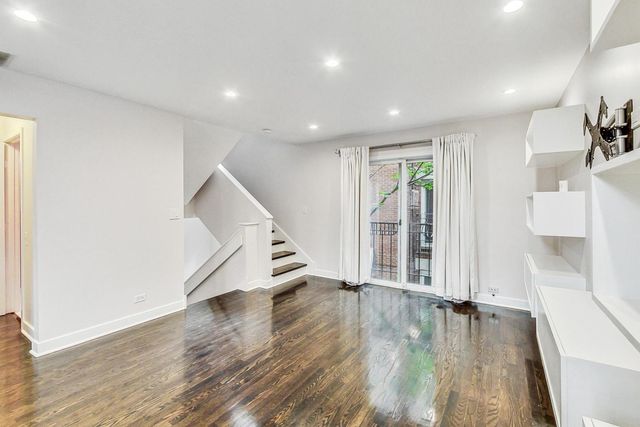 1449 W Lexington Street A, Chicago, IL 60607