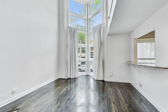1449 W Lexington Street A, Chicago, IL 60607