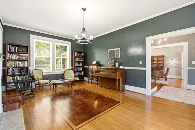 16 Warren Street, Sumter, SC 29150