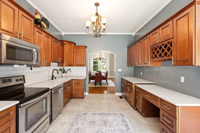 16 Warren Street, Sumter, SC 29150