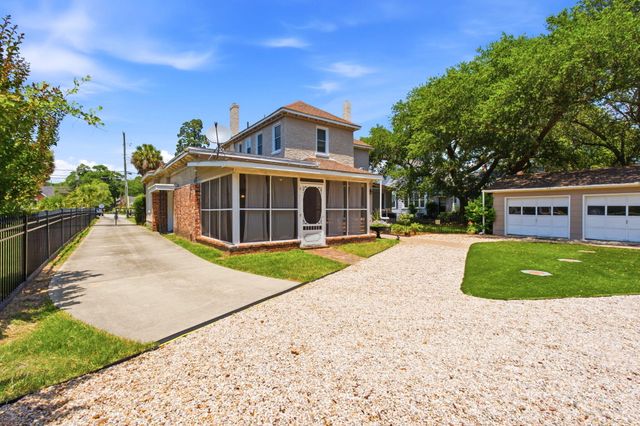 16 Warren Street, Sumter, SC 29150