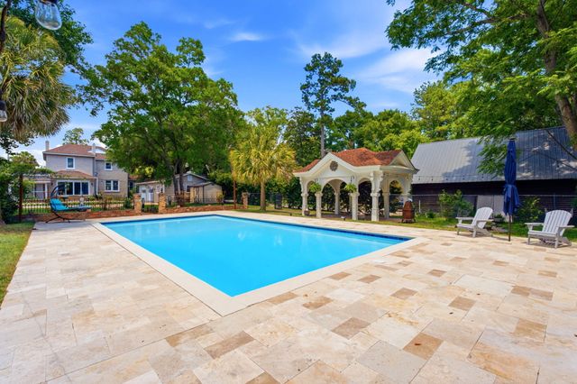 16 Warren Street, Sumter, SC 29150