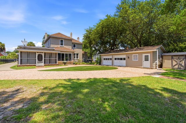 16 Warren Street, Sumter, SC 29150