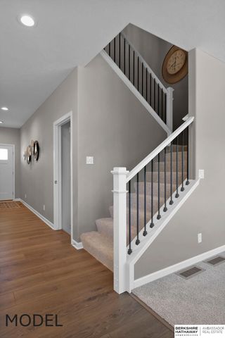 9505 S 183 Avenue, Omaha, NE 68136