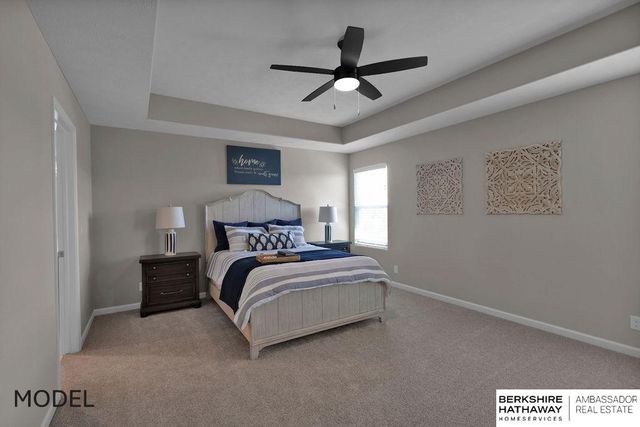 9505 S 183 Avenue, Omaha, NE 68136