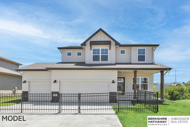 9505 S 183 Avenue, Omaha, NE 68136