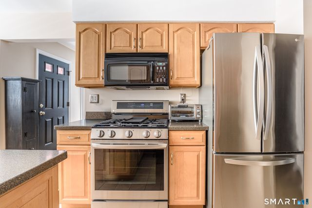 43 Country Walk 43, Shelton, CT 06484