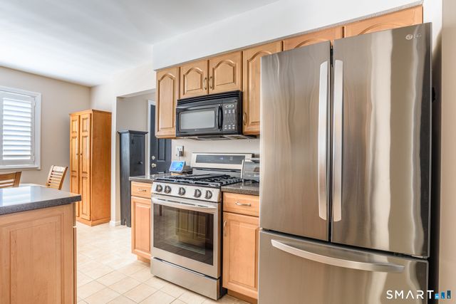 43 Country Walk 43, Shelton, CT 06484