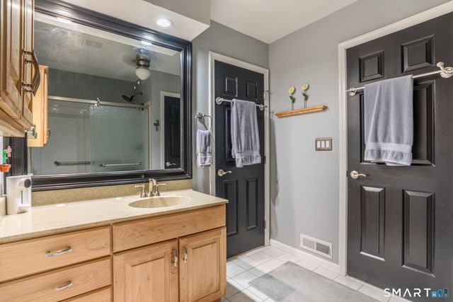 43 Country Walk 43, Shelton, CT 06484