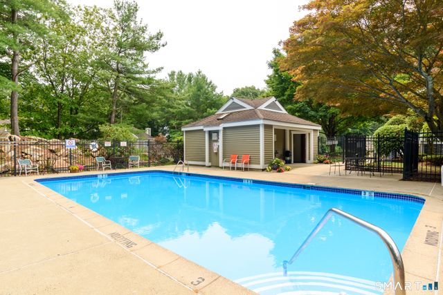 43 Country Walk 43, Shelton, CT 06484